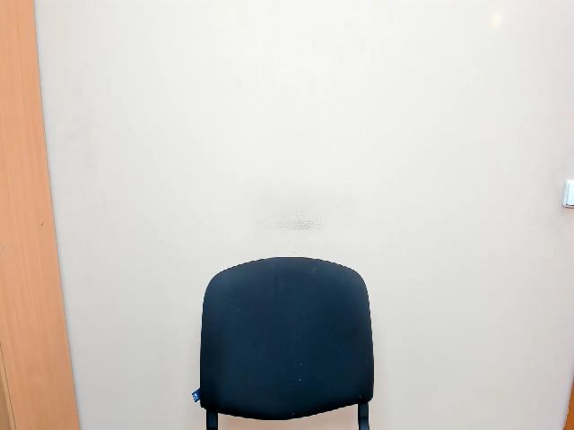 Live sex webcam photo for SarahSmiths #270976949