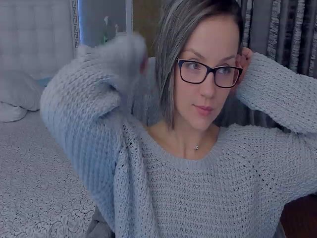 Live sex webcam photo for TiffanyRioxxx #270983171