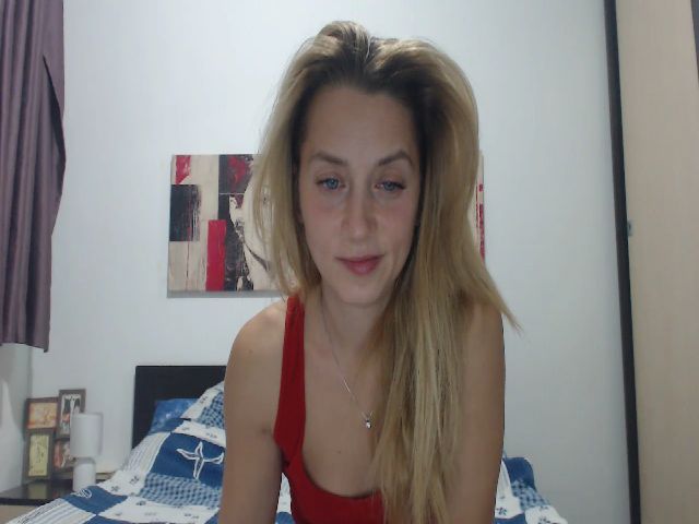 Live sex webcam photo for MonicaDiamond #270982973
