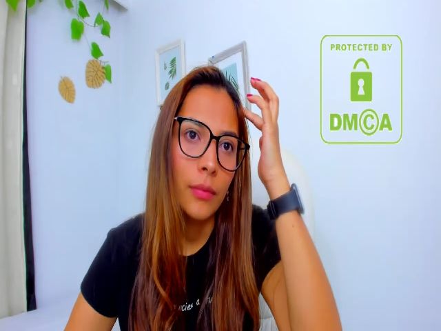 Live sex webcam photo for Luckyclover_ #270969039