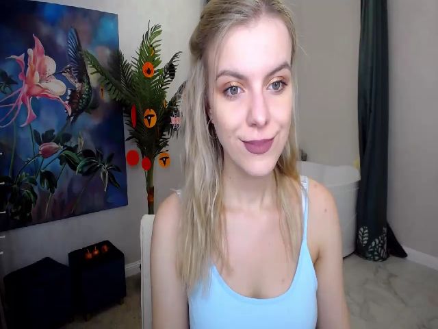 Live sex webcam photo for SolveMysecret #270981875