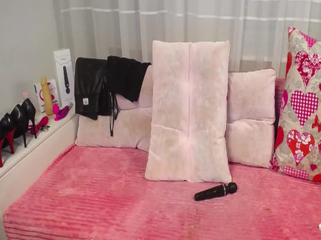 Live sex webcam photo for OlgaSaphire #270978548