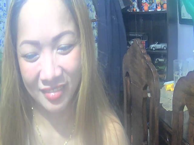 Live sex webcam photo for Annie_19 #270977540