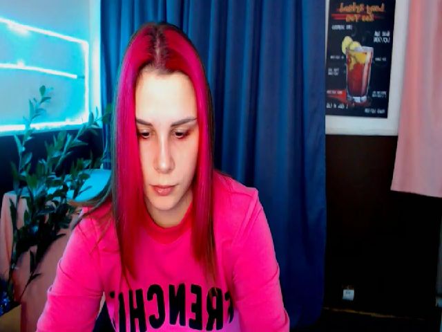 Live sex webcam photo for PolliMilk #270970790