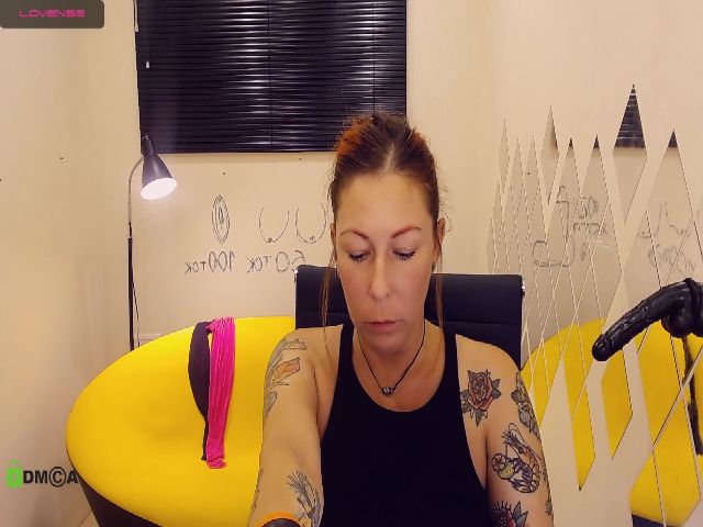 Live sex webcam photo for MarvelousLilu #270976864