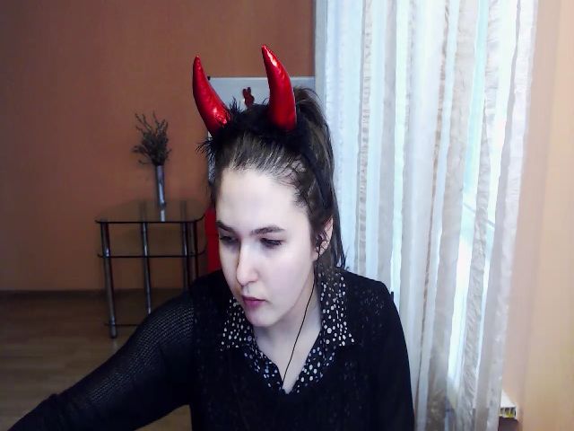 Live sex webcam photo for LiliBrendon #270973029