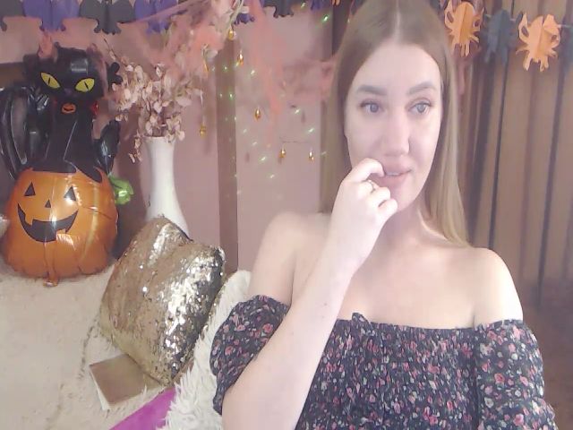 Live sex webcam photo for Kelly7B #270978004