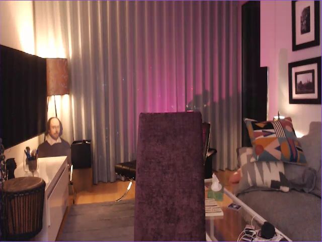 Live sex webcam photo for Mora_Marvels #270968420