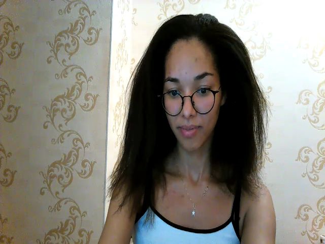 Live sex webcam photo for Carmel_Dee #270978915