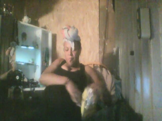 Live sex webcam photo for LailaRedd19 #270983668