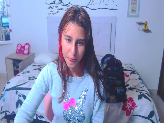 Live sex webcam photo for violeta09 #270969261