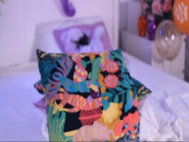 Live sex webcam photo for LilRapunzel #270974883