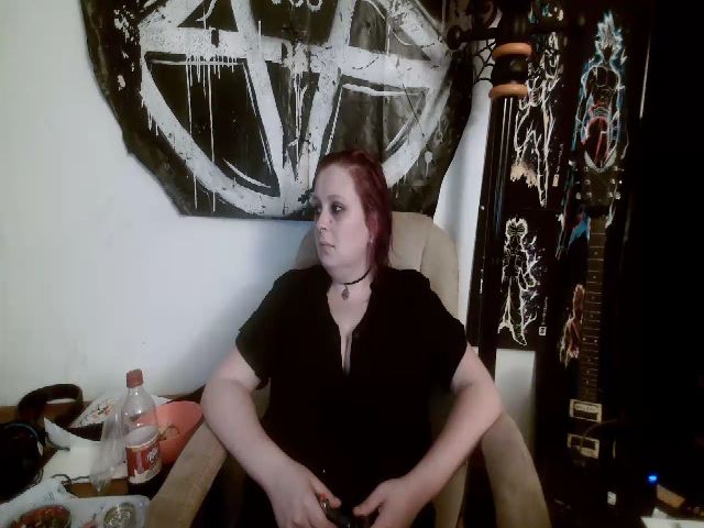 Live sex webcam photo for Weetziebabe #270984195