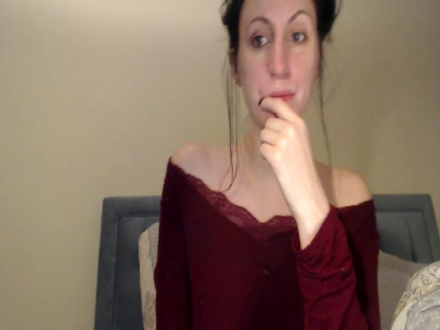 Live sex webcam photo for JulieMay #270969791