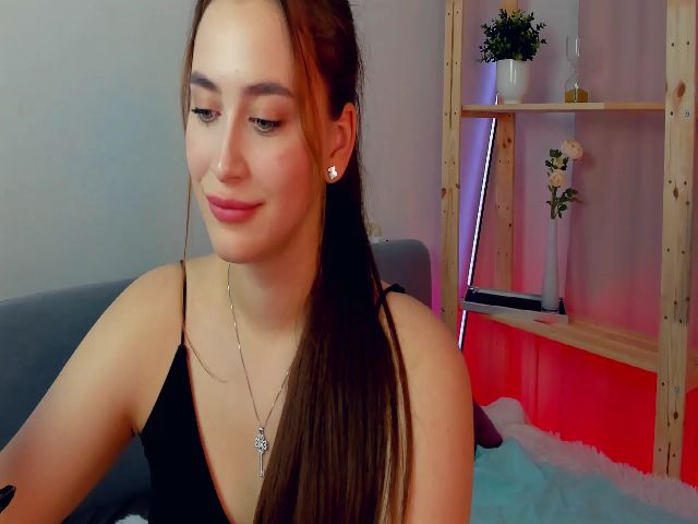 Live sex webcam photo for Lanna_Rhoades #270982009