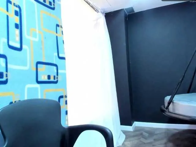 Live sex webcam photo for AliceSomers1 #270976173
