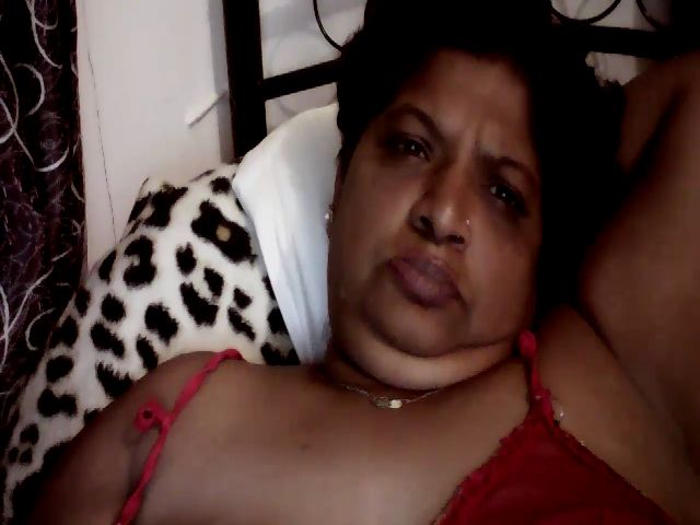 Live sex webcam photo for Indianbarbie3 #270981490