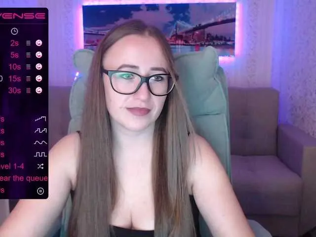 Live sex webcam photo for CandyGirly #270975661