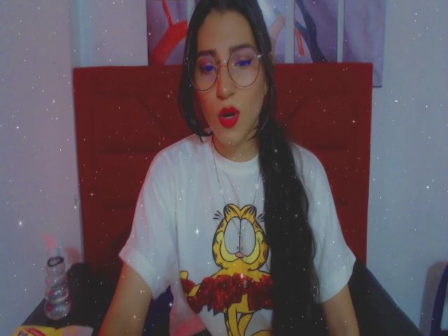 Live sex webcam photo for Emma_18x #270982965