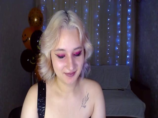 Live sex webcam photo for Star_Laura #270982728