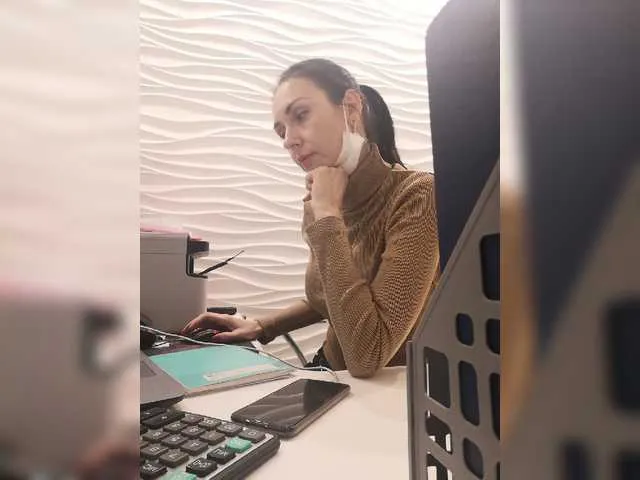 Live sex webcam photo for Love-me-too #270975058