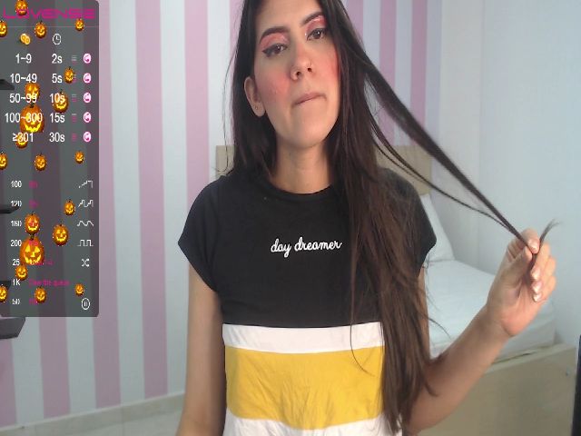 Live sex webcam photo for romina_21 #270973603