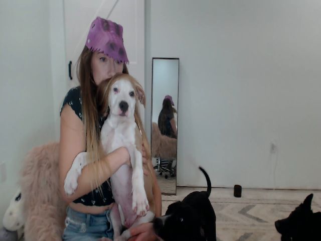 Live sex webcam photo for Tits4Jezus #270966402