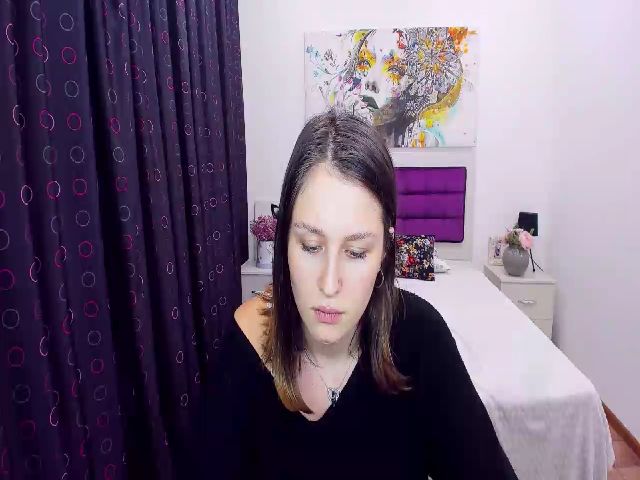 Live sex webcam photo for AudreyPink #270976478