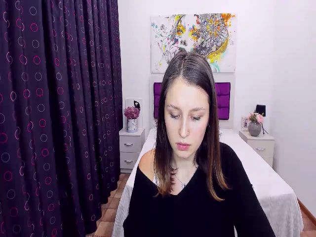 Live sex webcam photo for AudreyPink #270976891