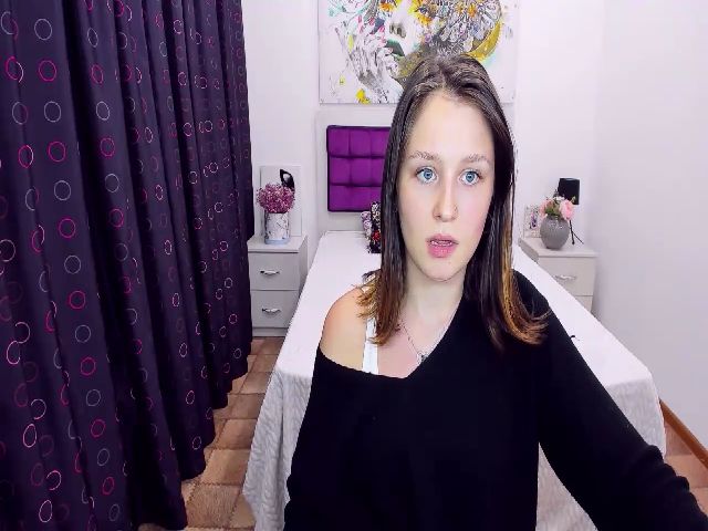 Live sex webcam photo for AudreyPink #270977766