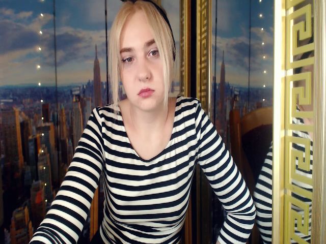 Live sex webcam photo for HannaLismont #270968520