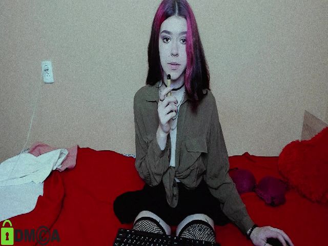 Live sex webcam photo for RereDevi #270984076