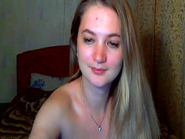 Live sex webcam photo for HelenVinks #270983633