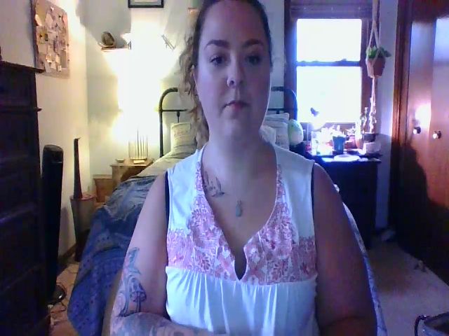 Live sex webcam photo for JoyxSlut #270978583