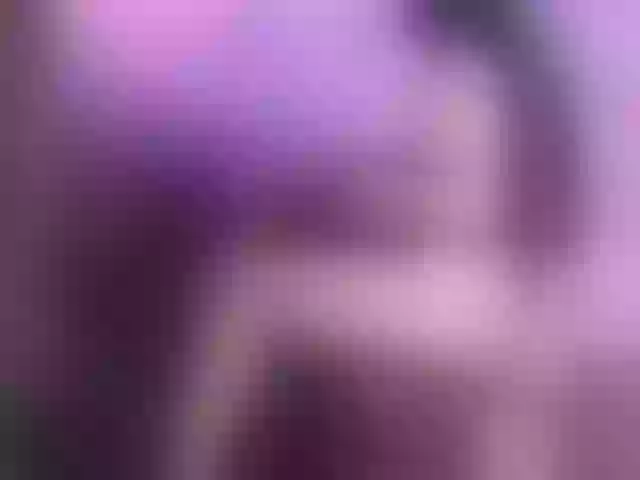 Live sex webcam photo for VikiKiss #270993199