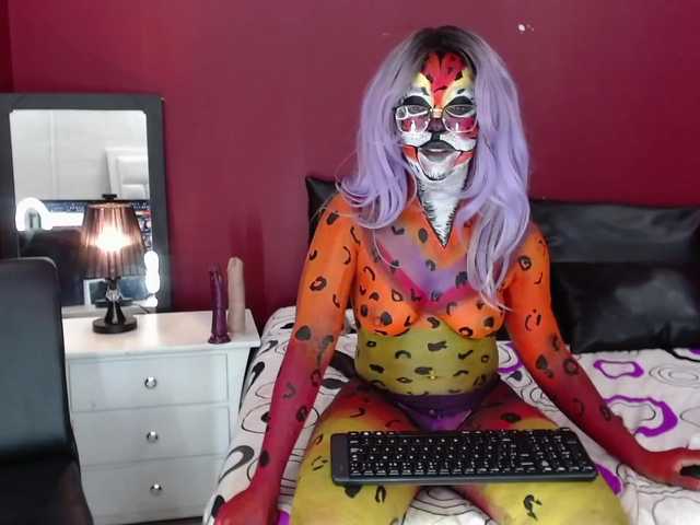 Live sex webcam photo for samantaafox #270990458