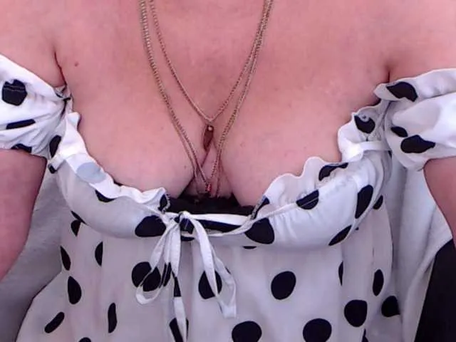 Live sex webcam photo for AlanaRichards #270990199