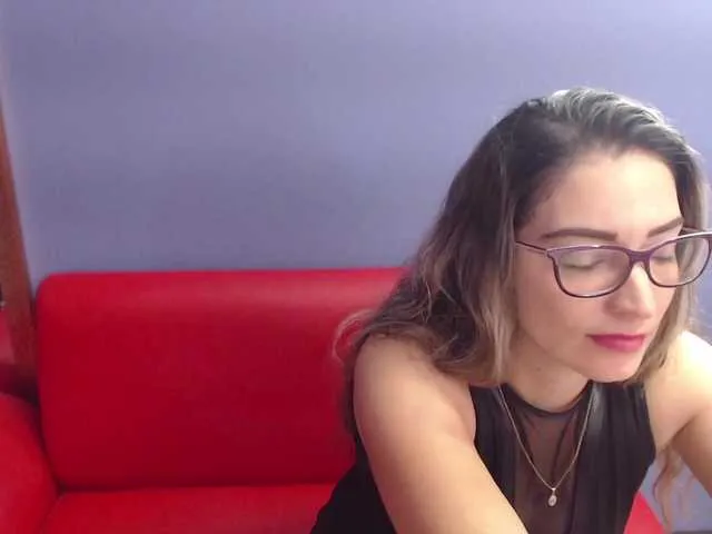 Live sex webcam photo for jeniferblanco #270993888