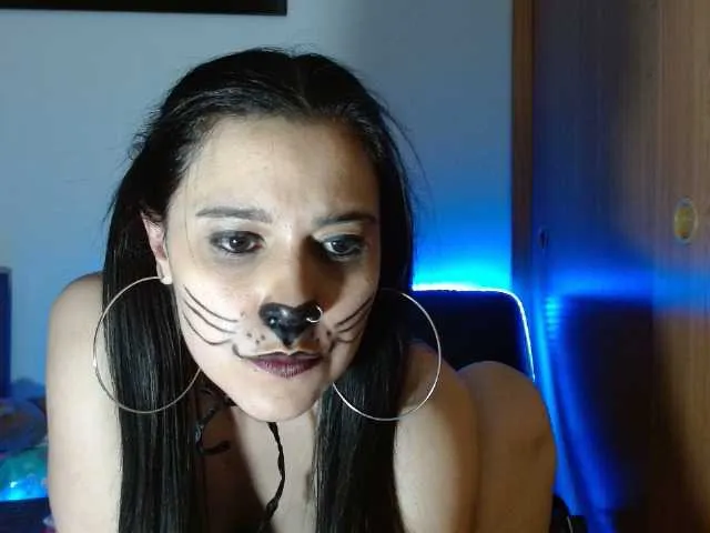 Live sex webcam photo for hannandbriana #270986066