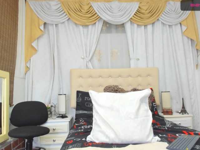 Live sex webcam photo for rubyjohnsson #270990408