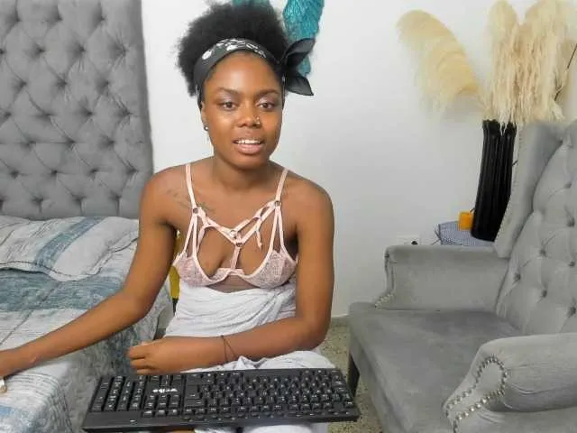 Live sex webcam photo for melyanoah #270986134