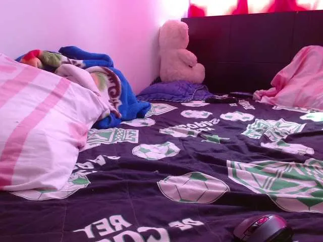 Live sex webcam photo for Daizy-cooper #270998796