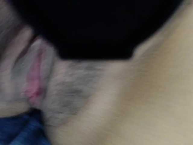 Live sex webcam photo for angellove266 #270997918