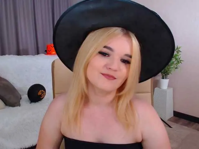 Live sex webcam photo for SignOfGoodTim #270998275