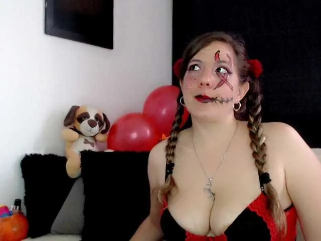 Live sex webcam photo for Liligold2 #270998846