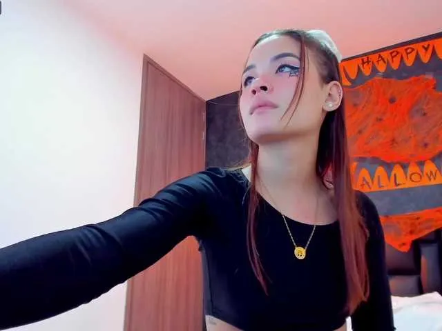 Live sex webcam photo for NicolPalacios #270997835
