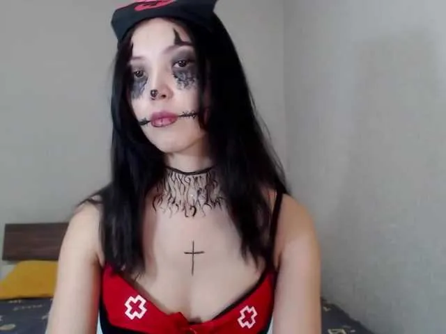 Live sex webcam photo for ShowMGO #270985623