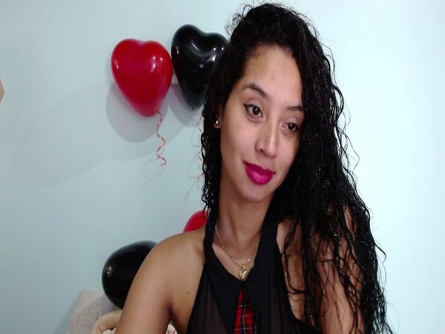 Live sex webcam photo for Jade_lee88 #270994485