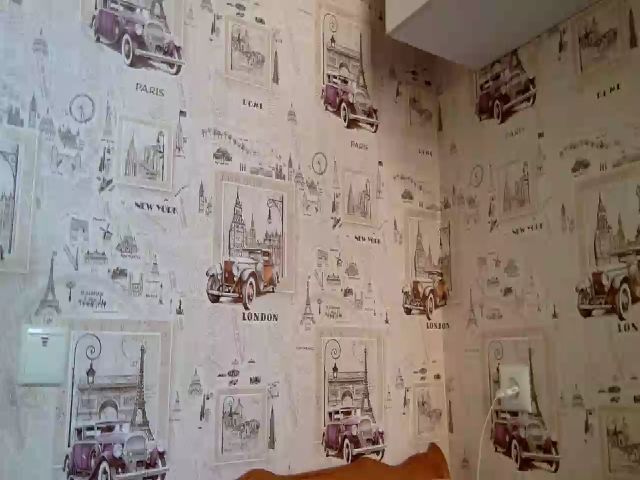 Live sex webcam photo for JolyBoss #270991732