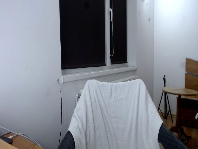Live sex webcam photo for Arianaskysexx #270999550
